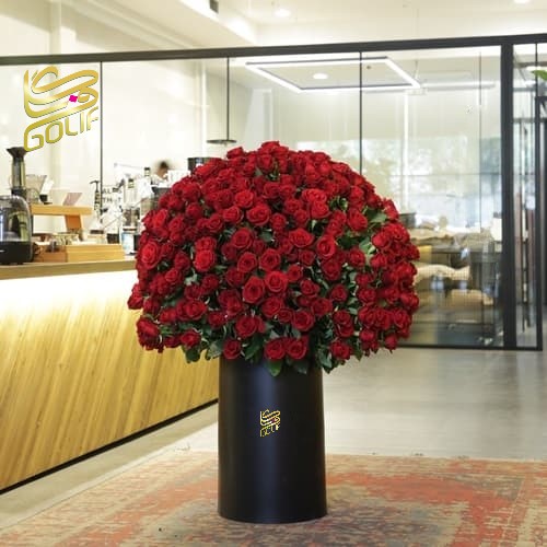 باکس گل تبریک عاشقانه هدیه تولد عیادت نوزاد فوق لاکچری ارسال رایگان زیبا لاکچری ارسال فوری سریع گل فروشی آنلاین گل فروشی گلیف golif جعبه گل زیبا لاکچری آنترویم لیلیوم ارکیده